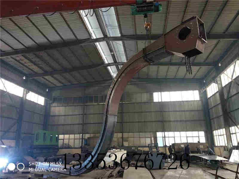 污水處理輸送機-烘干污泥刮板機廠家定做形式多樣